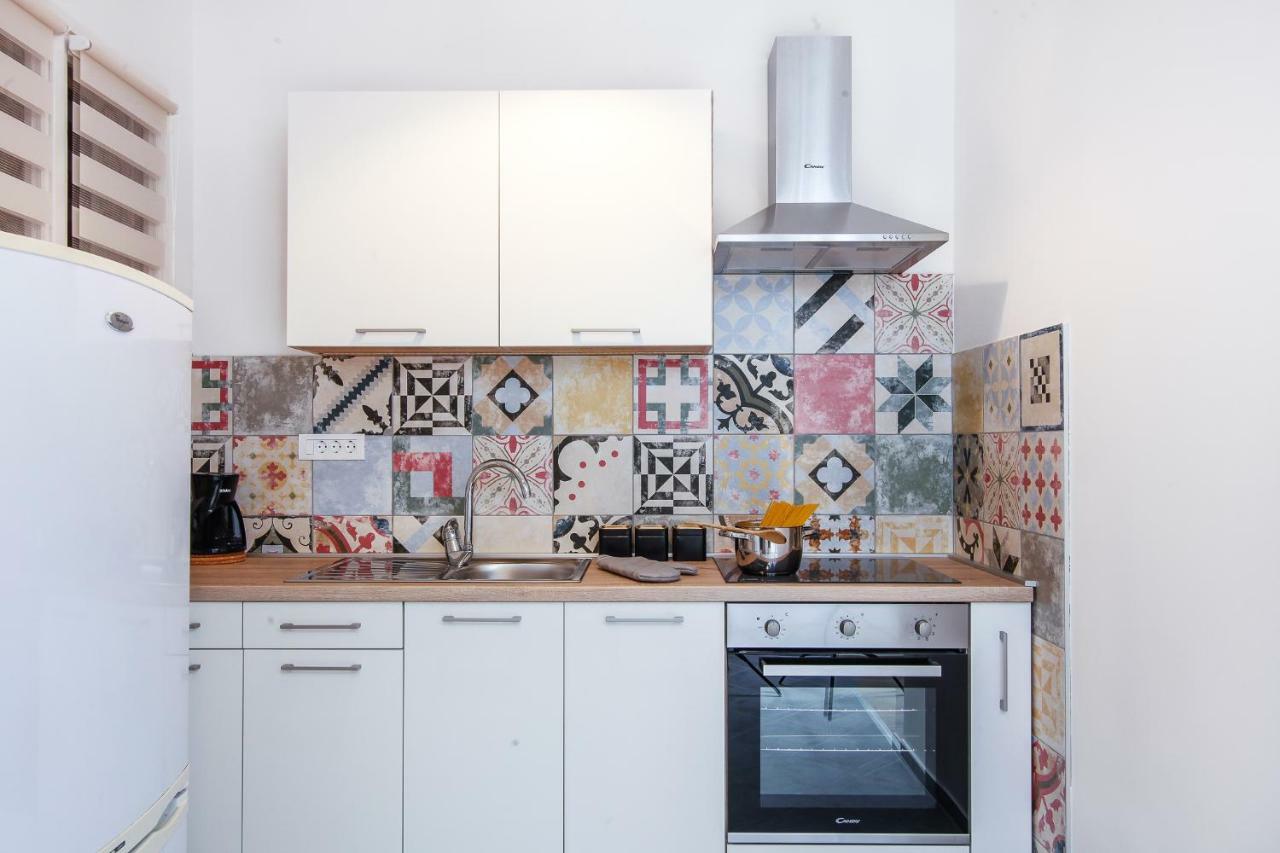 Apartment Kensi*** Pula Luaran gambar