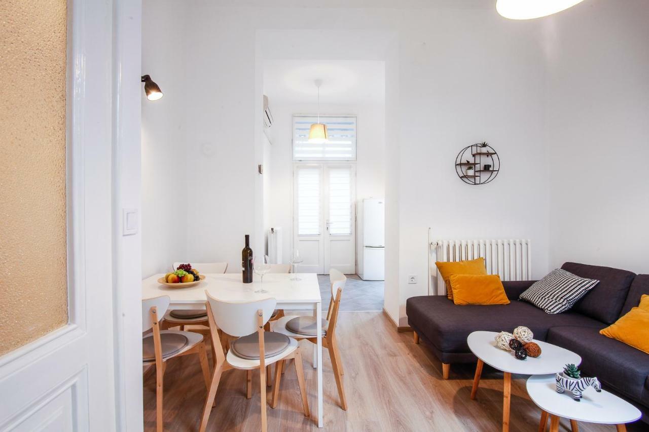 Apartment Kensi*** Pula Luaran gambar