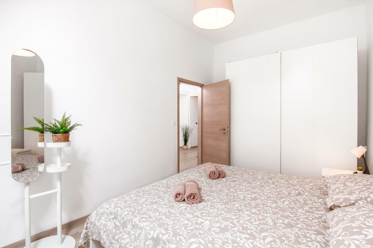 Apartment Kensi*** Pula Luaran gambar